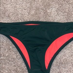 dark green jolyn bikini bottoms!